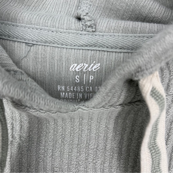 Aerie Sage Pale Green Ribbed Cropped Hooded Sweatshirt Drawstring Size Small - Picture 3 of 4